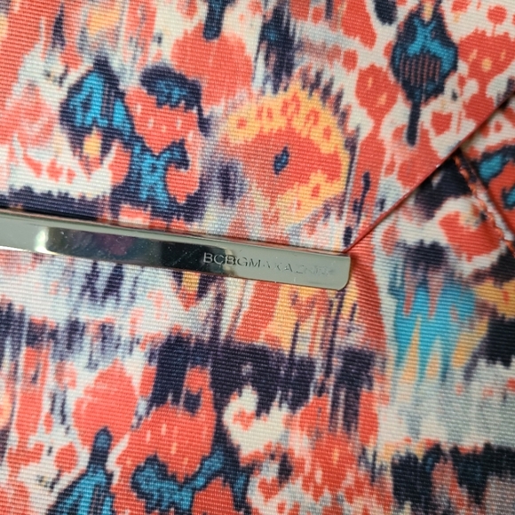 BCBG clutch - Picture 4 of 5